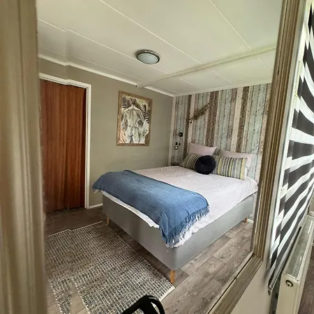 Elefteria 住宿加早餐酒店 Kolhorn