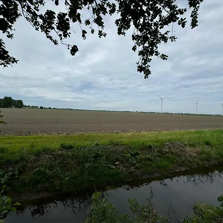 Elefteria 住宿加早餐酒店 Kolhorn