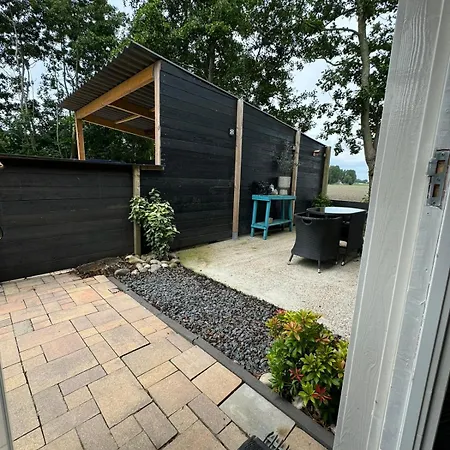 住宿加早餐酒店 Elefteria Kolhorn