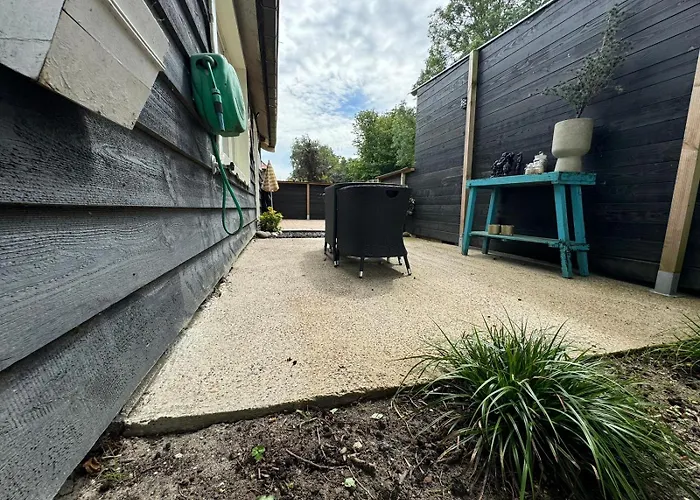 Elefteria לינה וארוחת בוקר