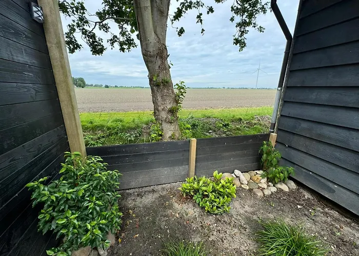 Elefteria לינה וארוחת בוקר